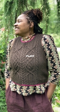 Sine Vest by Norah Gaughan