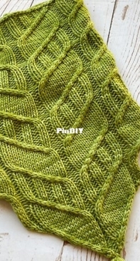 Tremolo Cowl by Claire Slade - Verily Knits