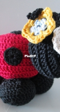 Amigurumi ladybug