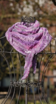 Phlox  Shawl by C.Lotte- English, German-Free