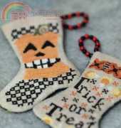 blackbird design " Tis Halloween"