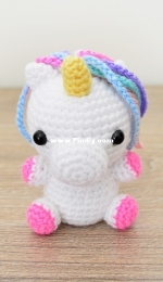 Bunnies and Yarn - Michelle Alvarez - Baby unicorn 11 - Spanish - Translated