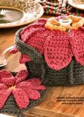 Debra Arch - Poinsettia Casserole Cover and Potholder