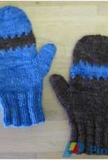 Ziggity Zag Mittens by Kelly Judson-Free
