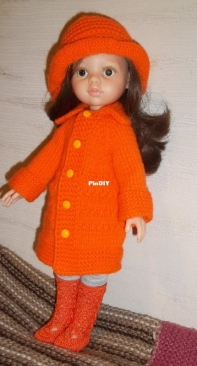hat and coat for Paola Reina