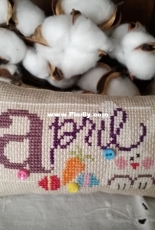 Lizzie Kate Flip it bits- April