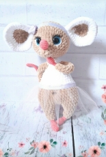 Victoria Travkina, mouse - Russian