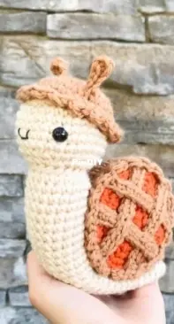 Stuffing Stuff - Adelina - Pumpkin Pie Snail