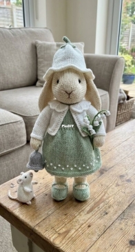 Lily of the Valley Bunny – Emma’s Patterns by Emma - Free