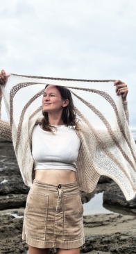 Convertible Cardigan by Laura Zukaite - Knitty, First Fall 2025 - Free
