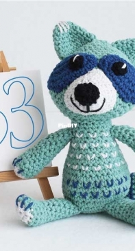My Crochet Chums - Pia Simpson - Lockdown Ami Challenge - Number 33 - Racoon - Free