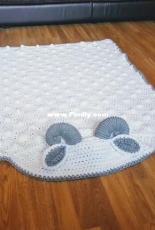 Crafting Happiness - Ariana Goldberry - 2 in 1 Ram Sheep Hooded Blanket- Free