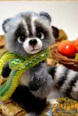 Julia Ogol - Julia Yu Ogol - Raccoon - Russian