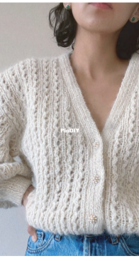 Cardigan Snow by Claudia Duran Gaitan - MochiKnits - Spanish