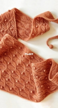 Gooseberry Shawl by Ksenia Naidyon