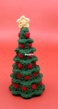 Club Crochet - Louies Loops - Louis Mensinger - Christmas Tree