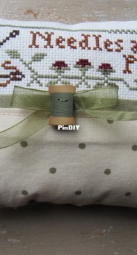 Little House Needleworks - LHN - Giving Thanks + Bonus Patterns XSD