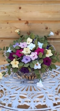 Yvonne Blanker - #39 - Petunia - Dutch