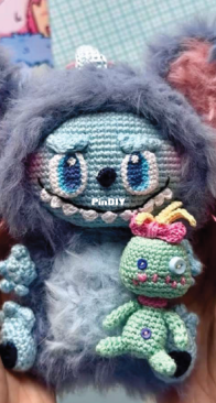 AlinetToys - Alina Yapaeva - Keychain Alien