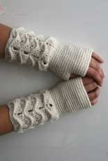 Luz Patterns  -Luz Mendoza -  Lace Fingerless Gloves