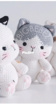Big Bebez - YunYoung Lee - The Cat-Grey and Bear Hat
