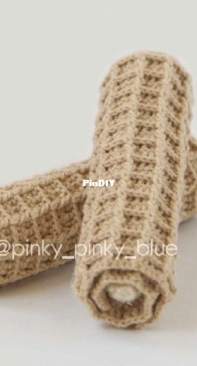 Pinky Pinky Blue - Nadejda Khegay - Waffle Tube - Russian