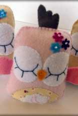 Owl Felt pattern - Corujinha - Carmela Caramella - Portuguese