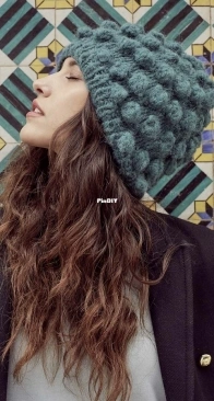 Lovey-Dovey by WOOLADDICTS - German, French, Dutch, English