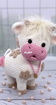 Aleniya2 - Alena Titova - Flower Cow - Vaca Flor - Portuguese - Translated