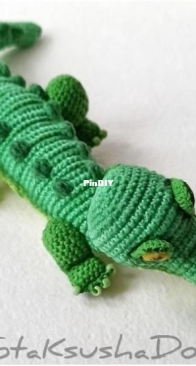 Totaksusha - Ksenia / Kseniya Abdullina Gnezdina - Ксения Абдуллина - Крокодил - Russian