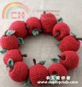Lily Sugar n Cream - Yarnspirations - Apple Wreath - Free