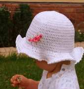 Happy Berry - Laura Eccleston - Baby Rose Hat