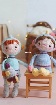 AlinetToys - Alina Yapaeva - Astrounaut Louis
