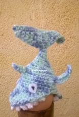 Lil shark egg cosy