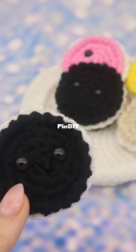 Stringy Ding Ding - Olive - Sandwich Cookies Amigurumi - Free
