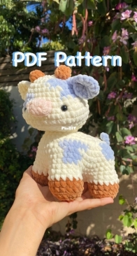 Yuvals Crochet - Yuval  Zabri - Cow with multiple stains