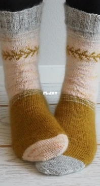 Rosemary Socks by Tea Lanu -  Free