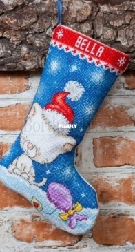 Ons poezenvriend/Cat Christmas Stocking by Lucie Heaton from Borduurblad 92 XSD