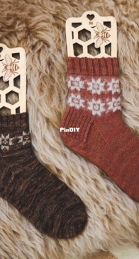 Quilty Cabin Socks by Crooked River Crochet