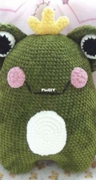 Crochet Story Shop - Liliya - Sleepy Pillow Frog - Almofa de Sapo Sonolento - Portuguese - Translated
