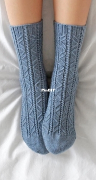 Serpentine Socks by Svetlana Mukhametshina (dari.teplo.74) - Russian