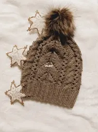 Mermaid fins Beanie - Ruta Sabaliauskaite - Ruta Sab