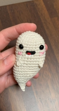 Lau Yarniverse - Laura Garcia - Boo the Cute Ghost - Spanish - Free