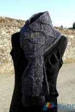 Twisted Diamonds Scarf by Camille Coizy-Eng,French-Free