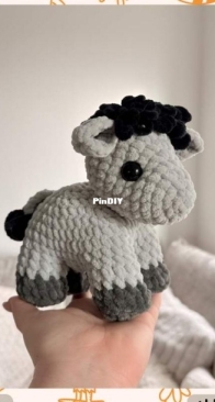 Lil Bean Stitches - Lilbeanstitches - Adina Laithwaite - Baby Donkey