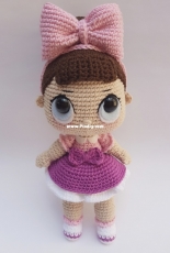 ToyArt Amigurumi - Doll Lol - Portuguese
