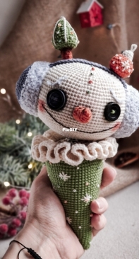Monstrodom - Ekaterina Denisova - Snowman Ice Cream