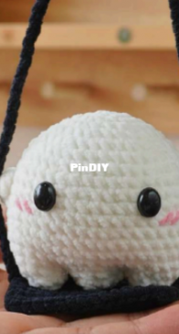CrochetStudioUSArt - Jeff Ratlis - Cuddly Ghost on Swing
