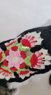 Vintage cat sweater