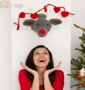 Red Heart- Michele Wilcox- LW4376 Reindeer Wall Plaque - FREE